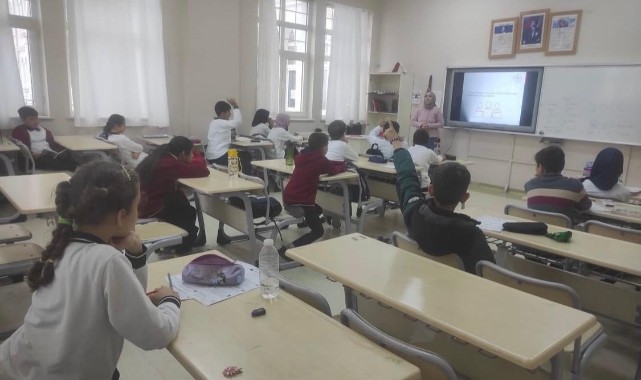 Keşan İlçe Sağlık Müdürlüğü’nden teknoloji bağımlılığına karşı eğitim