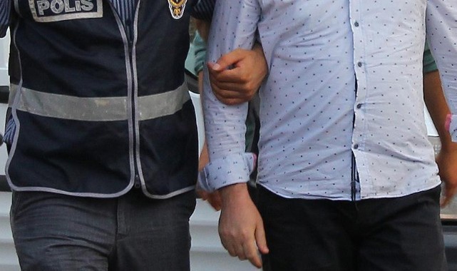 Öğretmen FETÖ üyeliği şüphesiyle yakalandı