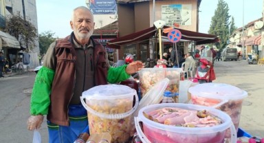 Turşu tezgâhı ilgi görüyor