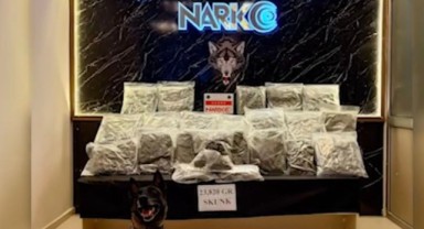 Uyuşturucuyu döşemeye gizledi, Kapıkule’de yakalandı