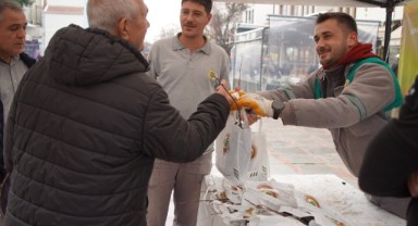 Vatandaşlara ıhlamur fidanı dağıtıldı