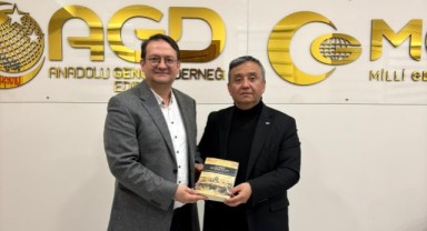 AGD'den Doğu Türkistan semineri