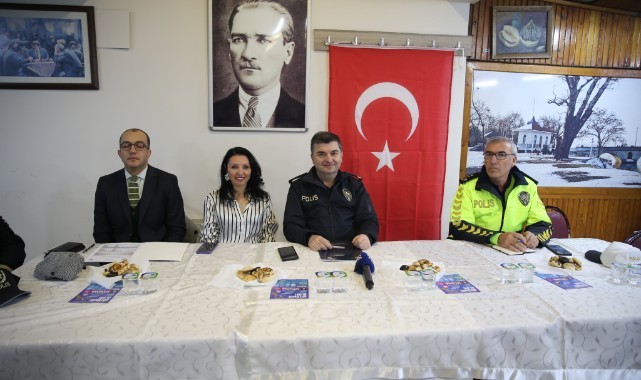 Ayhan, Kocasinan Mahallesi sakinleriyle buluştu