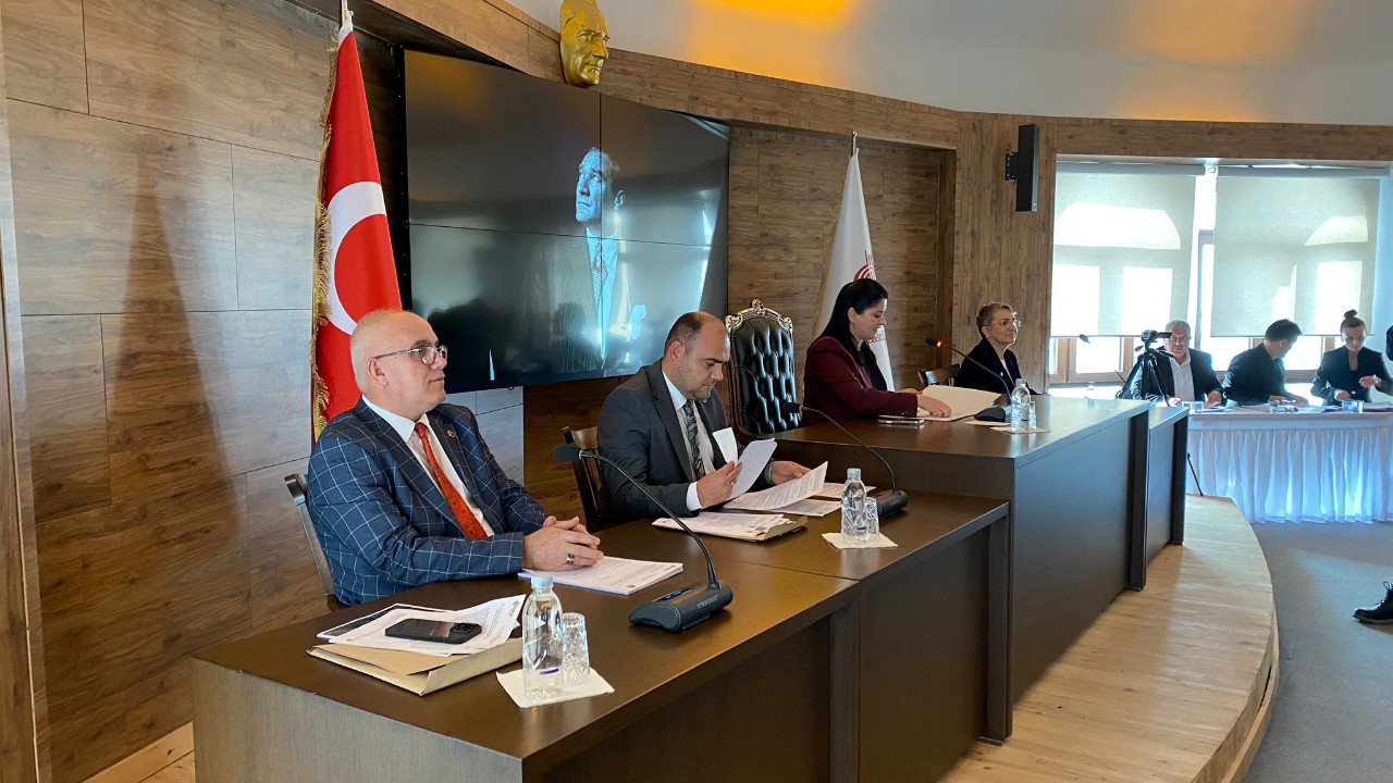 Edirne’ye Kaynak Yağdıran Vali Sezer, CHP’li üyelerin hedefinde