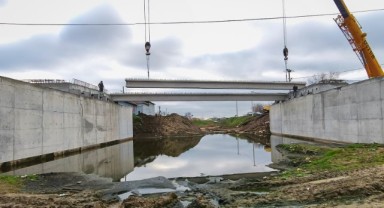 İba, 'Bizim sayemizde oldu' demek tam bir siyasi komedi örneğidir