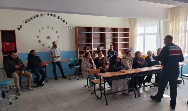 Jandarmadan Hacıdanışment İlkokulu’nda eğitim