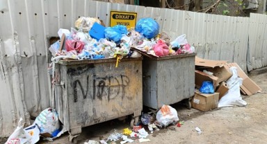 Kaleiçi çöple doldu, Belediye Nerede?