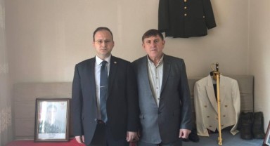 Meriç Kaymakamı Güvenç şehit ailesini ziyaret etti