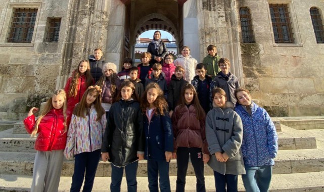 Öğrenciler Üç Şerefeli Cami ve Fatih Müzelerini keşfetti