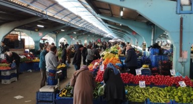 Pazarda yoğunluk oluştu