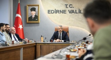 Sezer, Okuldan Spora ve Mahalle Ligi antrenörleriyle buluştu