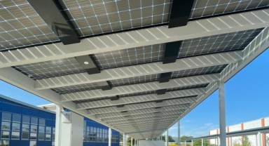 Solar panel sistemli yapılar 12 ülkeye satılıyor