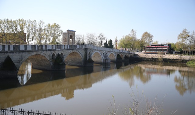 Sonbahar yağışları Tunca ve Meriç nehirlerinin debisini yükseltti
