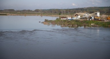 Sonbahar yağışları Tunca ve Meriç nehirlerinin debisini yükseltti