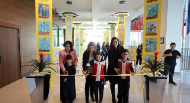 TED'li minik eller ayçiçeklerini tuvale taşıdı