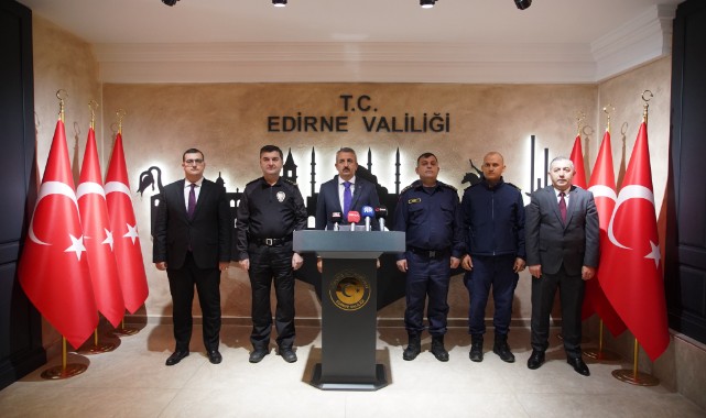 Vali Sezer, “Dedikodularla kaybedecek zamanımız yok”