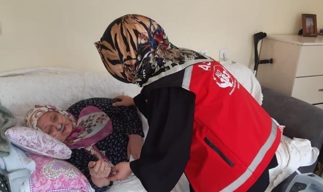 517 Bin hak sahibine evde bakım yardımı ödemesi