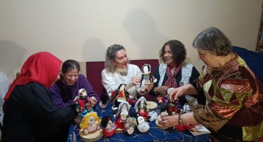 Atık kumaşlardan bez bebek üretiyorlar