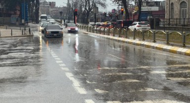 Bitmeyen altyapı sorunu vatandaşı bezdiriyor