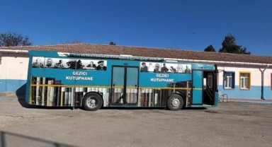 Gezici Kütüphane çocukların okuma alışkanlığı kazanmasına katkı sağlıyor