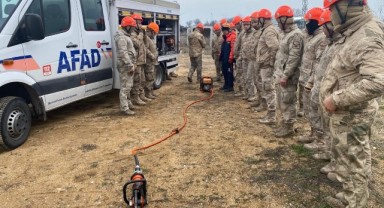 Güvenlik güçlerine afet farkındalık eğitimi verildi