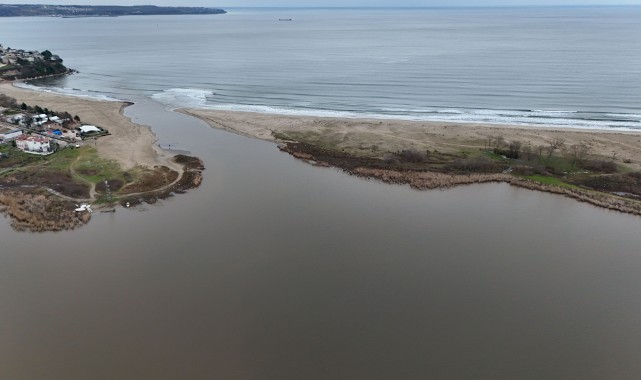 Kırklareli'nde Mert Gölü yeniden denizle birleşti