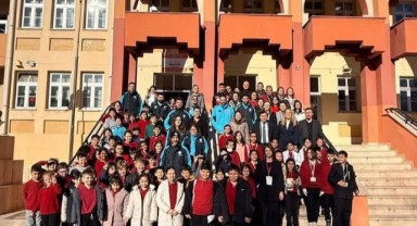 Lala Şahinpaşa İlkokulu’nda öğrencilere sağlık eğitimi verildi