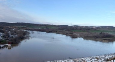 Yılmaz, Lalapaşa'daki göletleri inceledi