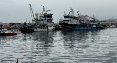 Lodos deniz ulaşımını olumsuz etkiliyor