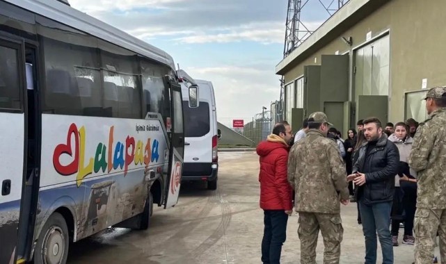 Öğrenciler hudut karakolunda Mehmetçikle buluştu