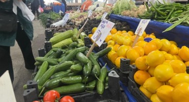 Pazarda kış sebzeleri tezgahları şenlendirdi