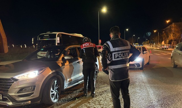 Polis ekipleri halkın huzur ve güveni için görev başındaydı