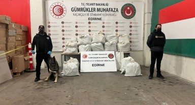 Sınır Kapısı'nda durdurulan araçlardan kilolarca esrar çıktı