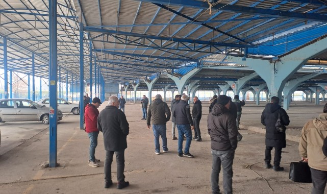 Ulus Pazarı esnafı, çözüm üretilmesini istiyor