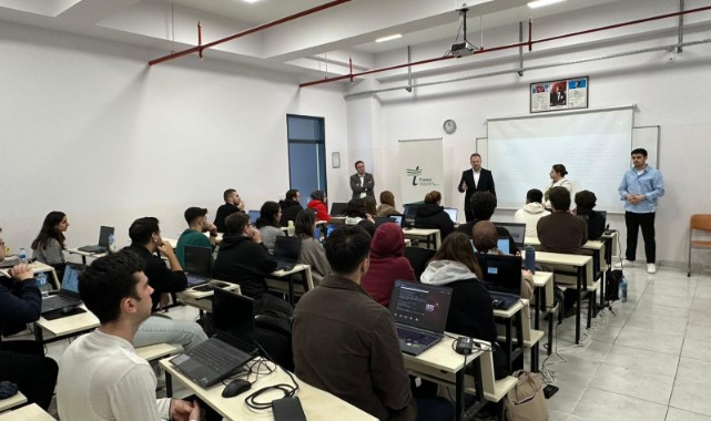 40 Öğrenci Siber Vatan için eğitimde