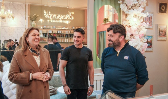 AK Parti Heyeti esnafla buluştu