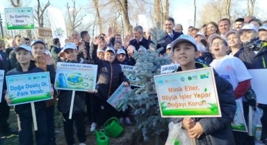 Bakan Kurum, Millet Bahçesi'nde düzenlenen 