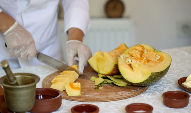 Balkan lezzetlerinden tikvenik böreği