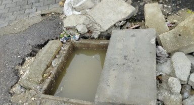 Barutluk Mahallesi’nde üzeri açık kanalizasyon çukuru tehlike saçıyor