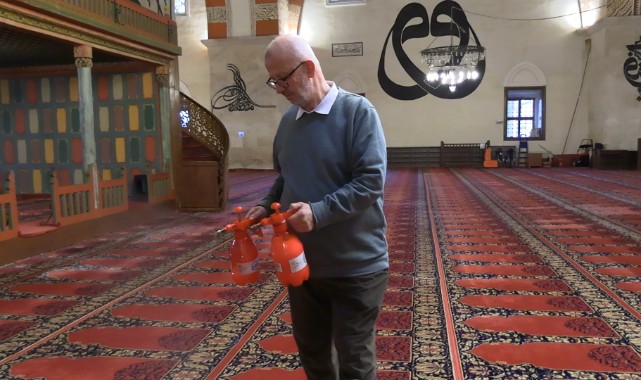 Ecdat yadigarı asırlık camiler ramazan ayında gül kokacak