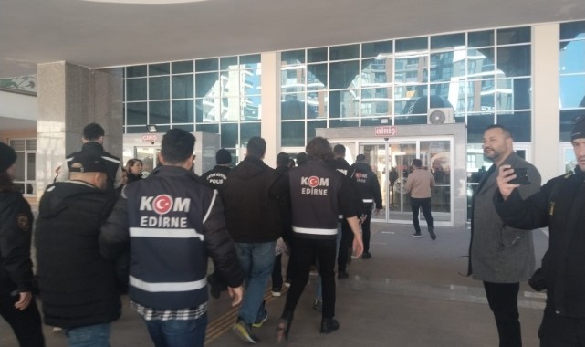 Edirne Belediyesi imar müdürünün de aralarında olduğu şüpheliler adliyeye sevk edildi