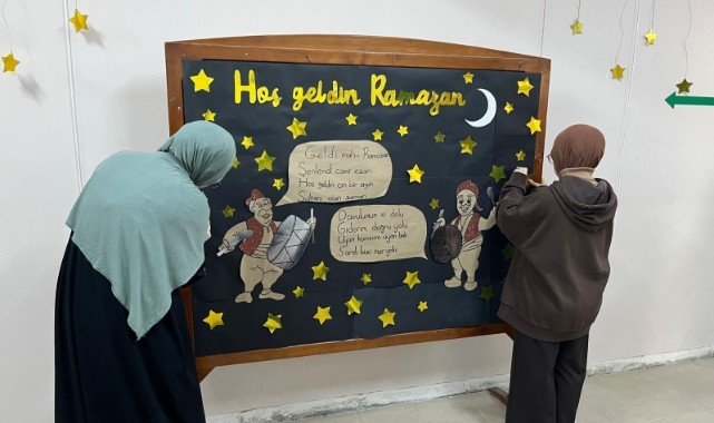 Edirne’de öğrenciler okulda Ramazan Sokağı oluşturdu