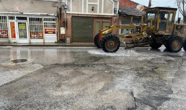 Edirne’de yollar alarm veriyor