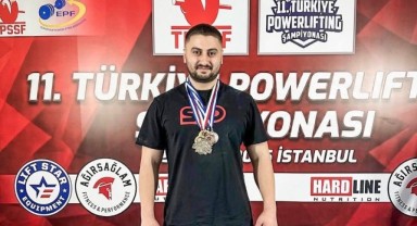 Emre Dalaklı Gücünü Türkiye Powerlifting Şampiyonası’nda gösterdi