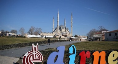 Gündüz bahar, gece ayaz