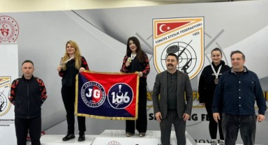 Havalı silahlarda zirve Figen Sertuna’nın oldu