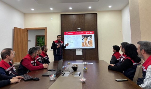 Hayvancılıkta buzağı kayıplarına karşı eğitim