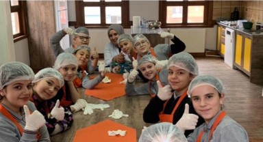 İlkokul öğrencileri Günlük Yaşam Becerileri Atölyesi’nde