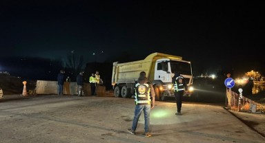 Karaağaç Mahallesi’ne ulaşım Dr. Mehmet Müezzinoğlu Köprüsü'nden sağlanıyor
