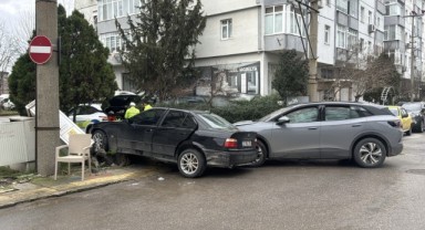 Kazada 2 kişi yaralandı